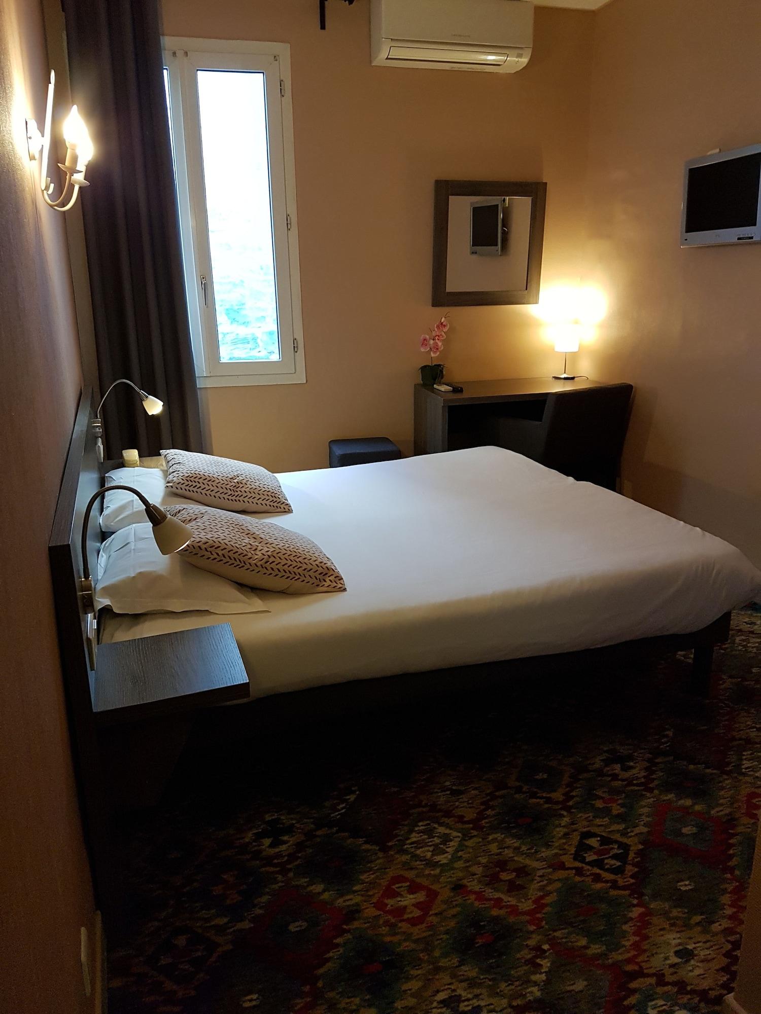 Hotel The Originals Boutique, Danieli,